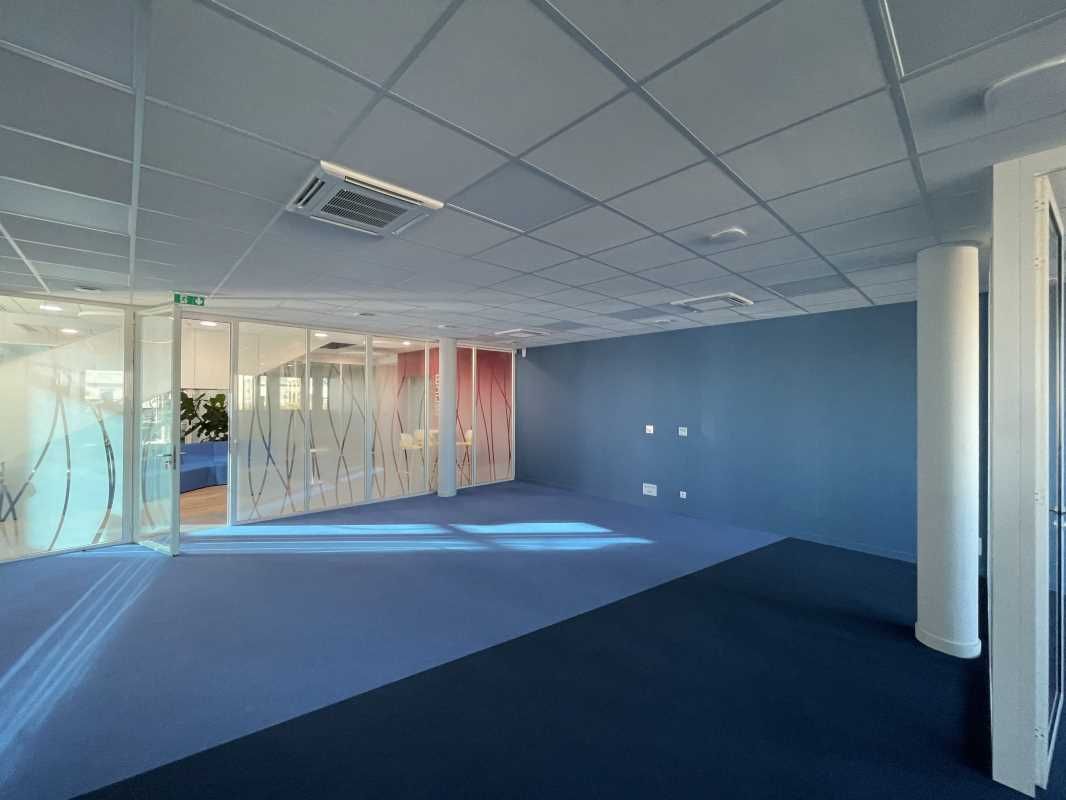 Vos bureaux à la location au sein d'un immeuble u