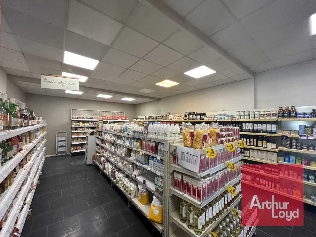 ARTHUR LOYD vous propose un très beau local comme