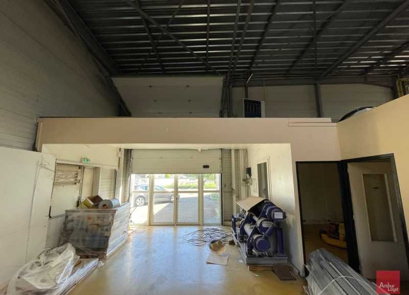 Local d'activité/stockage  à louer à Alès, Rocade