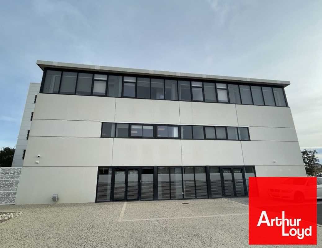 Dans le parc de l'aéroport à Pérols, nous vous pr