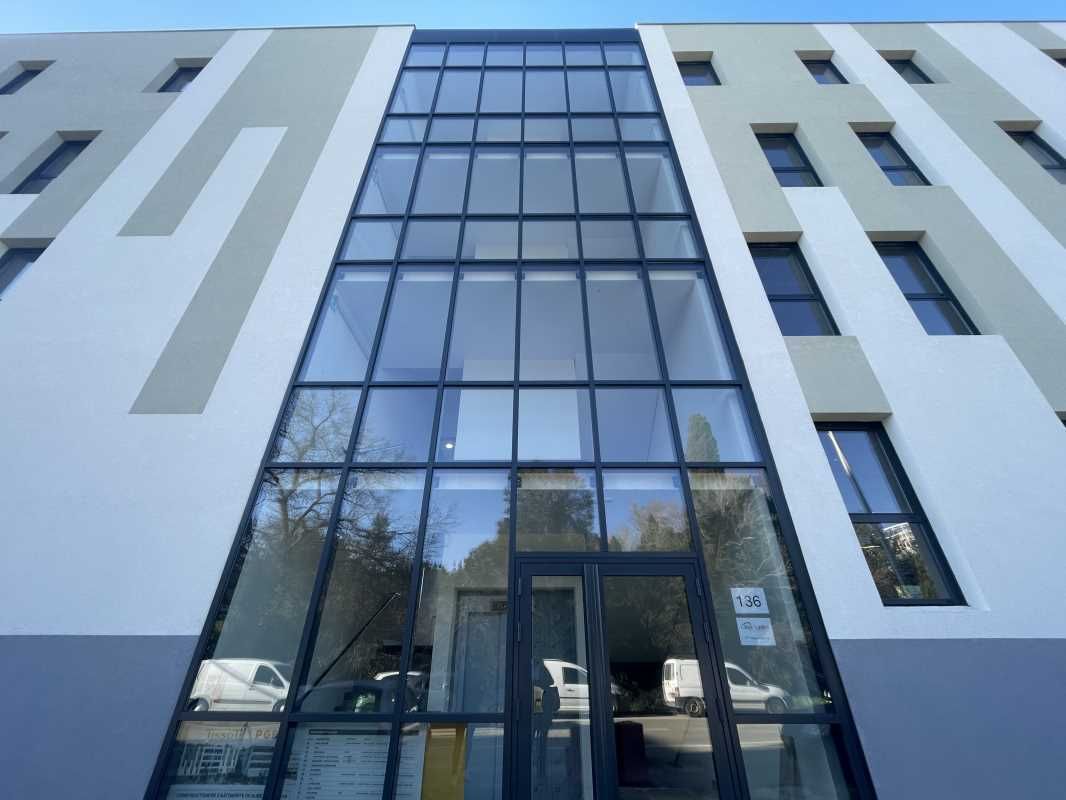 Au sein du Parc Georges Besse 2 à Nîmes, nous vou