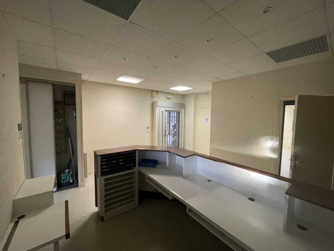 A proximité de Centre Hospitalier de Béziers, d'u