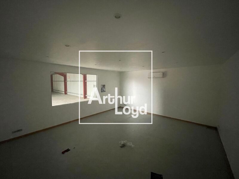 À louer, dans un ensemble immobilier de 2022, 3 l