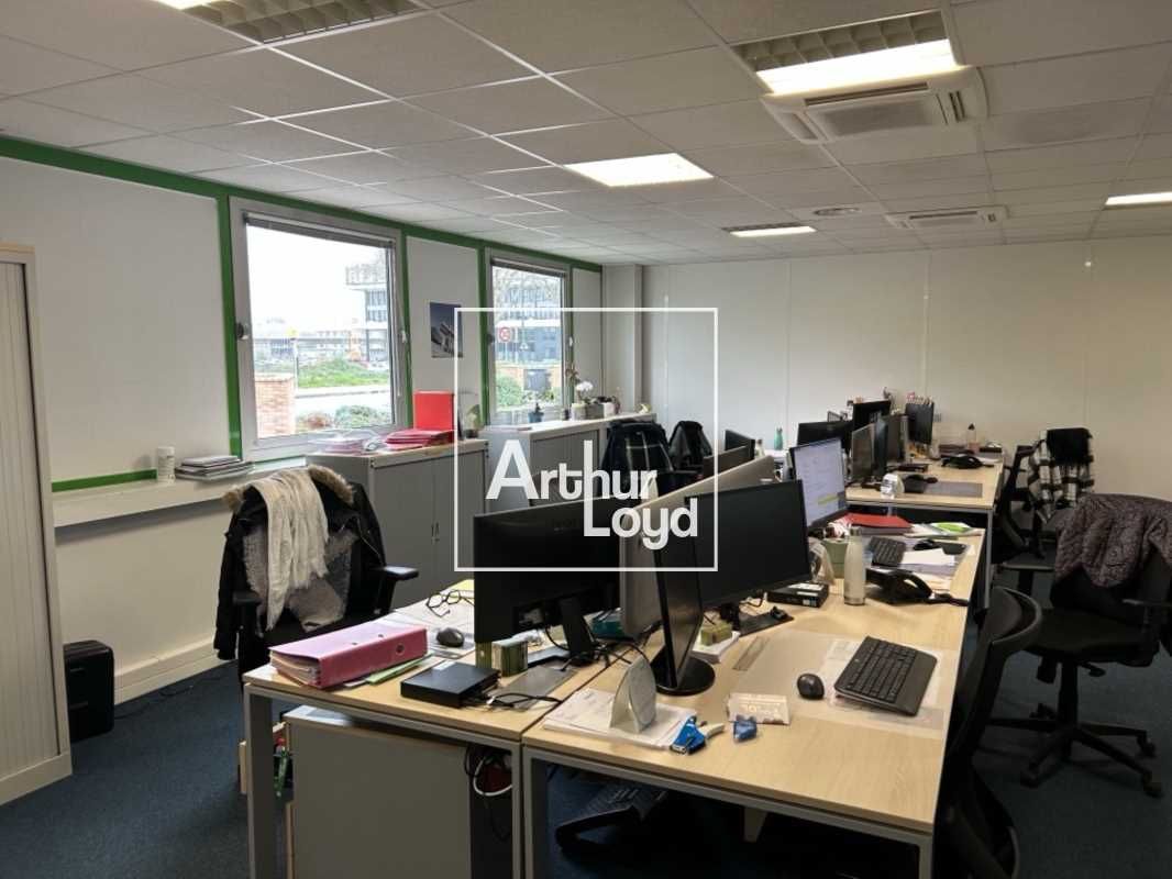 Nous vous proposons à la location, des bureaux sp