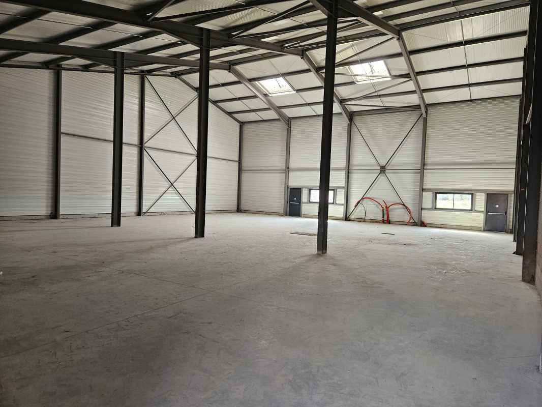 Arthur Loyd vous propose ce rare local d'activité