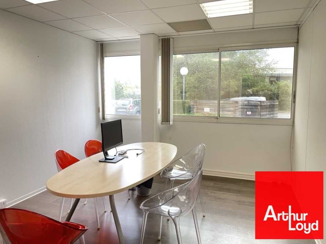 Nous vous proposons une surface de bureaux à la l