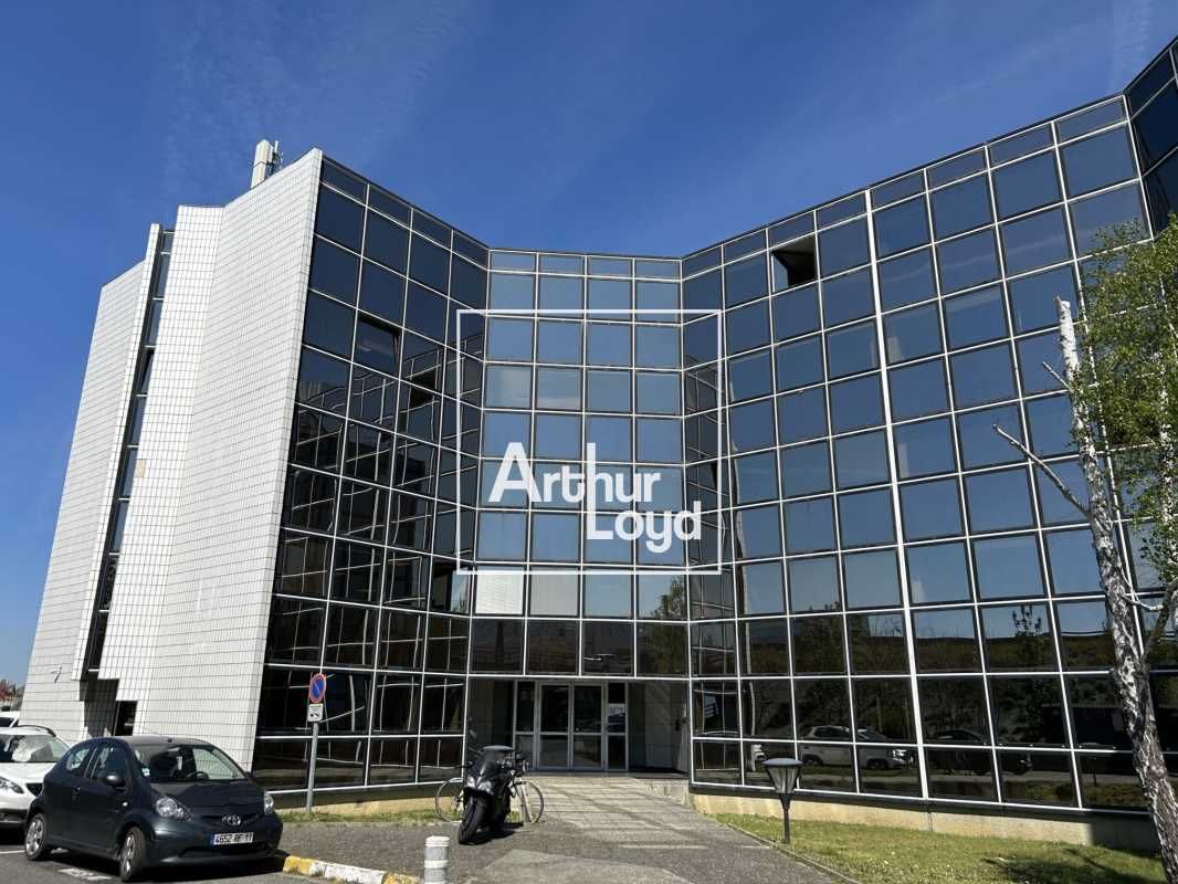 Nous vous proposons à la location un ensemble de 