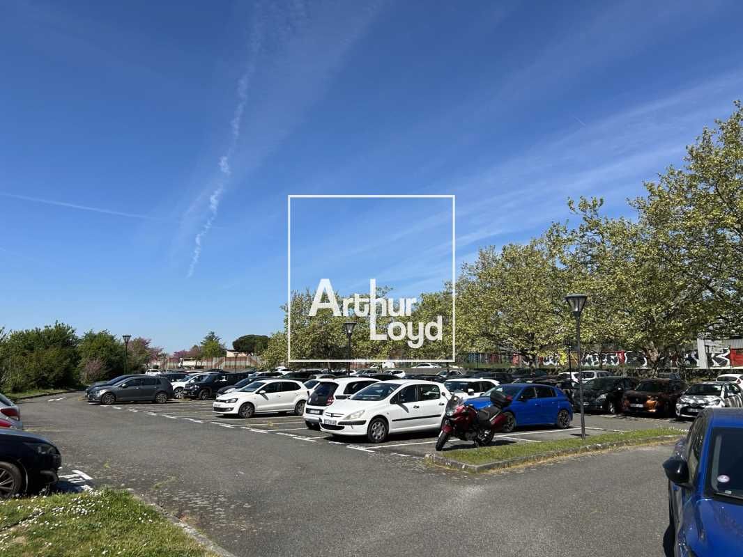 Nous vous proposons à la location un ensemble de 