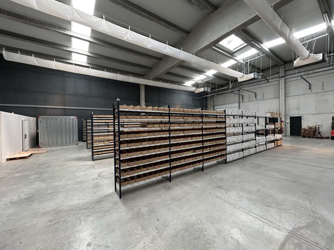 Arthur Loyd propose à la location un local d'acti