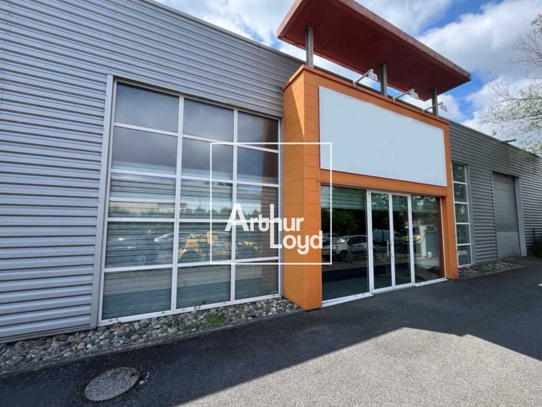 TOULOUSE SESQUIERES  A proximité immédiate du pér