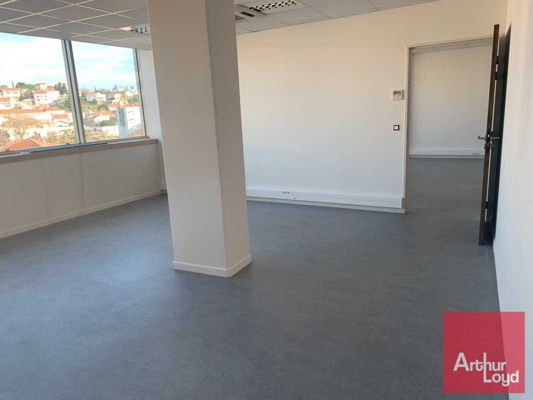 Centre d'affaire Wilson - Vos Work Offices à Bézi