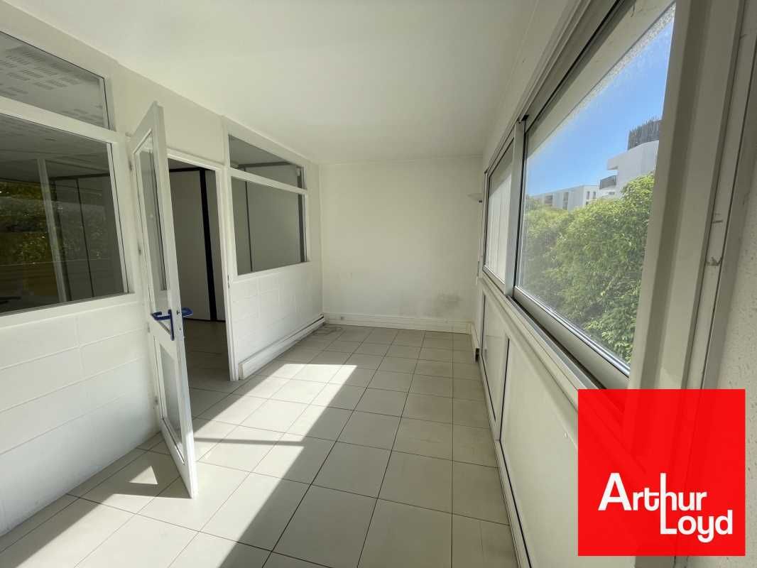 Dans le secteur Près d'Arènes et à proximité immé