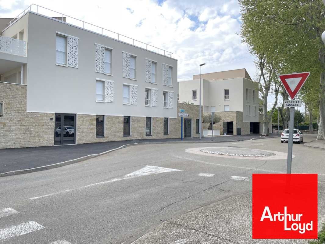 Nous vous proposons à la location un local profes