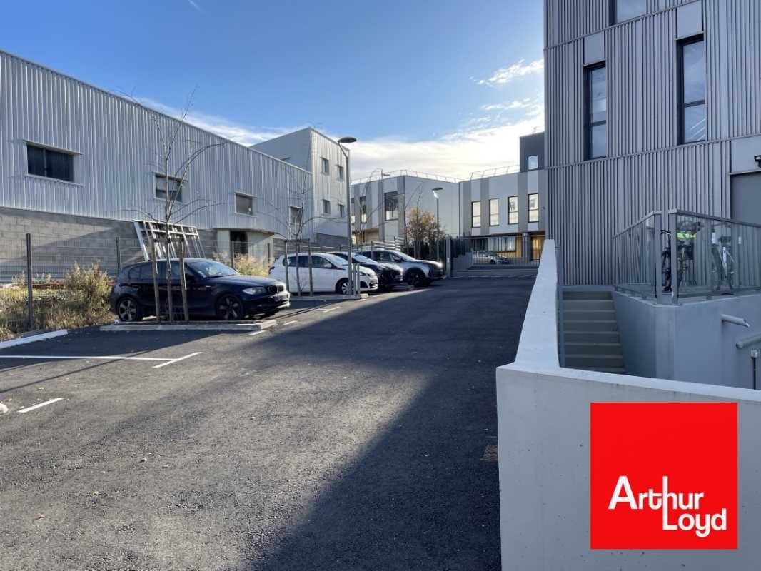 Nous vous proposons à la vente, dans le secteur d