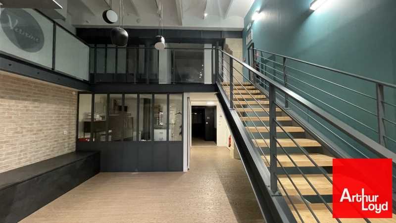 Nous vous proposons des bureaux de 641 m2 réparti