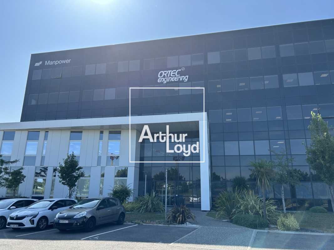 PROCHE ROCADE  ARTHUR LOYD TOULOUSE vous propose,