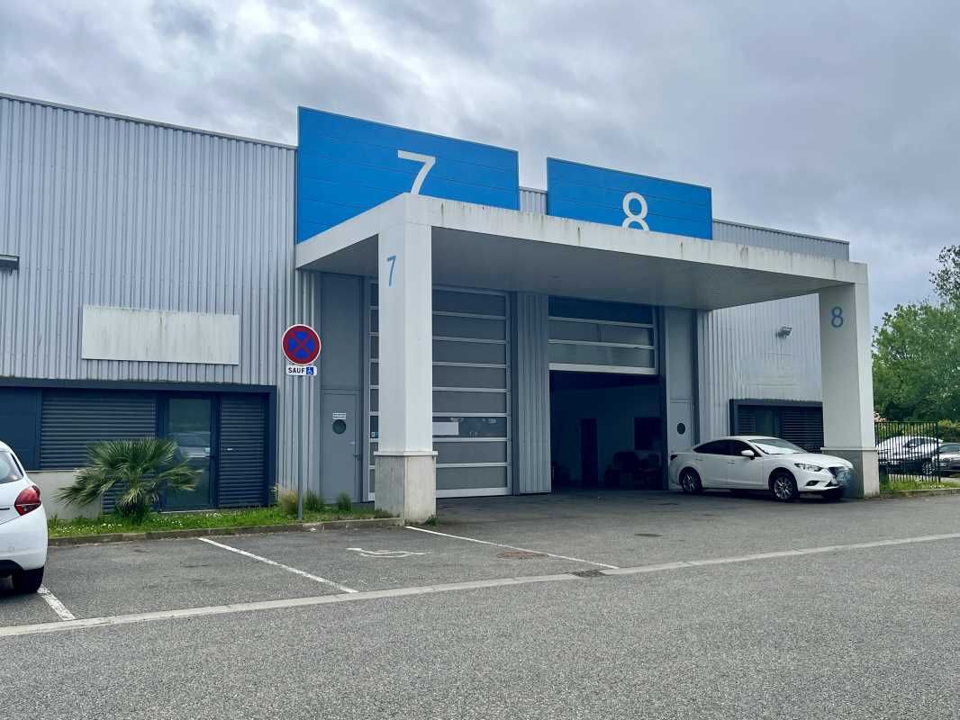 ESCALQUENS - Toulouse Sud Est  Arthur Loyd vous p