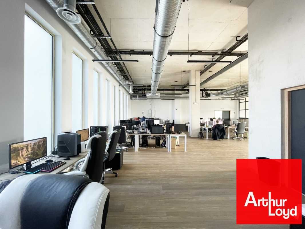 Au sein du quartier Cambacérès, à proximité imméd