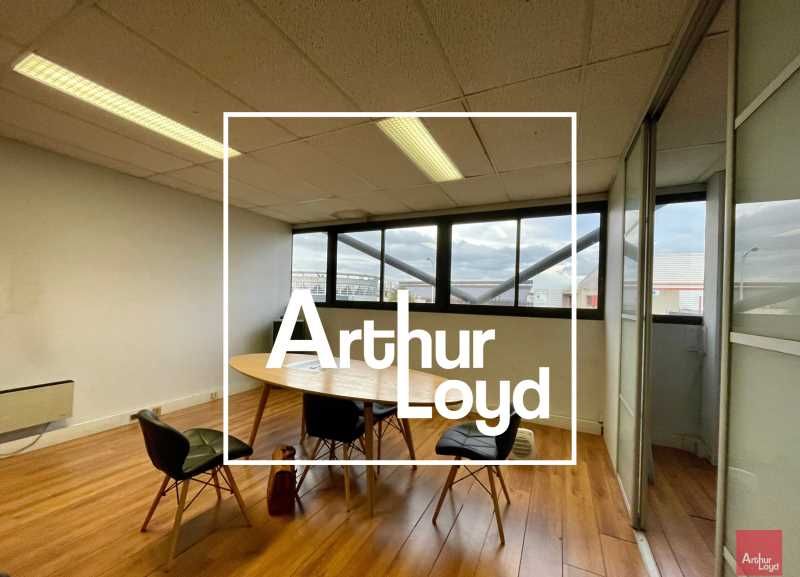 Bureaux de 173m² à vendre idéalement situés au 1e