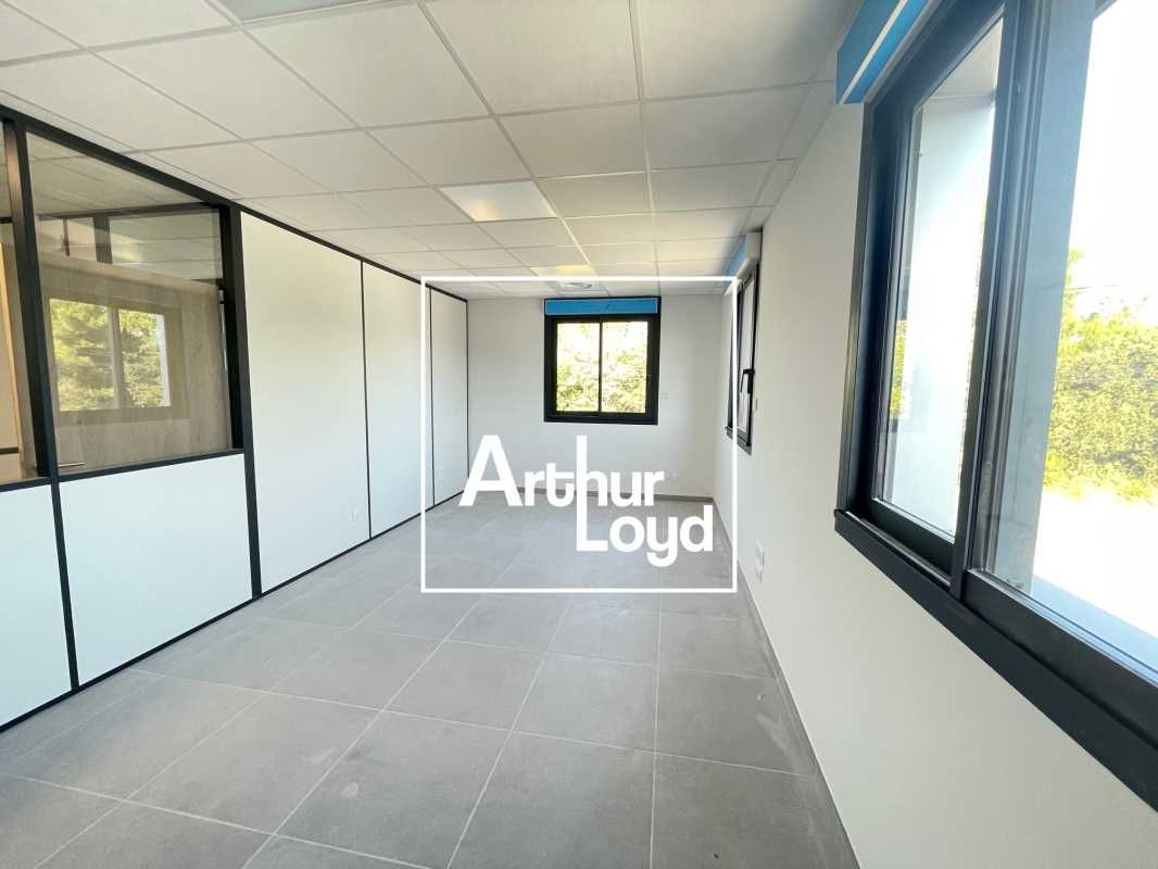 Situés dans une zone d'activité de l'est montpell