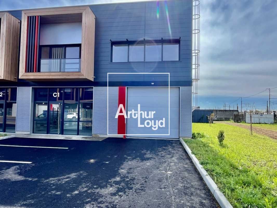 ARTHUR LOYD vous propose, à la location, une cell