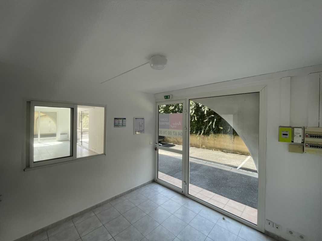 À Béziers, dans un environnement tertiaire en ple