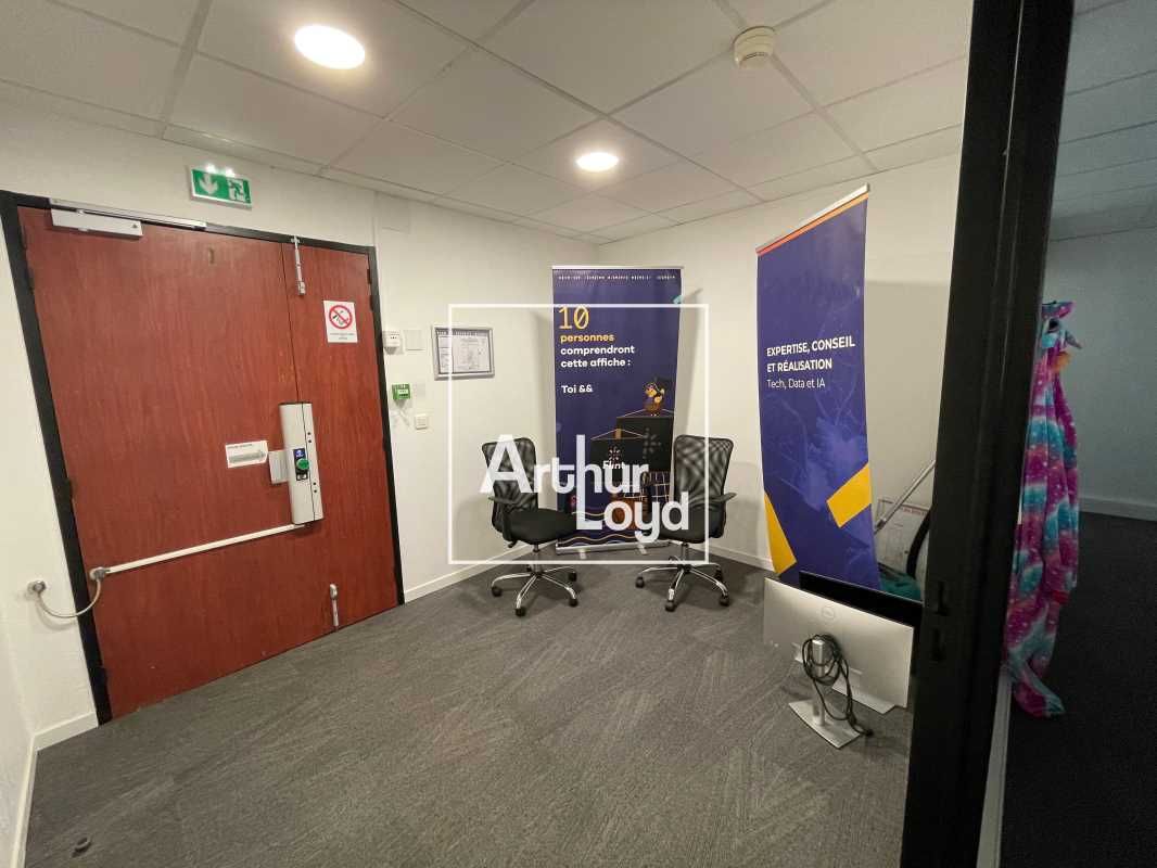 A l'entrée de la ZAC du Millénaire, sur le Parc C