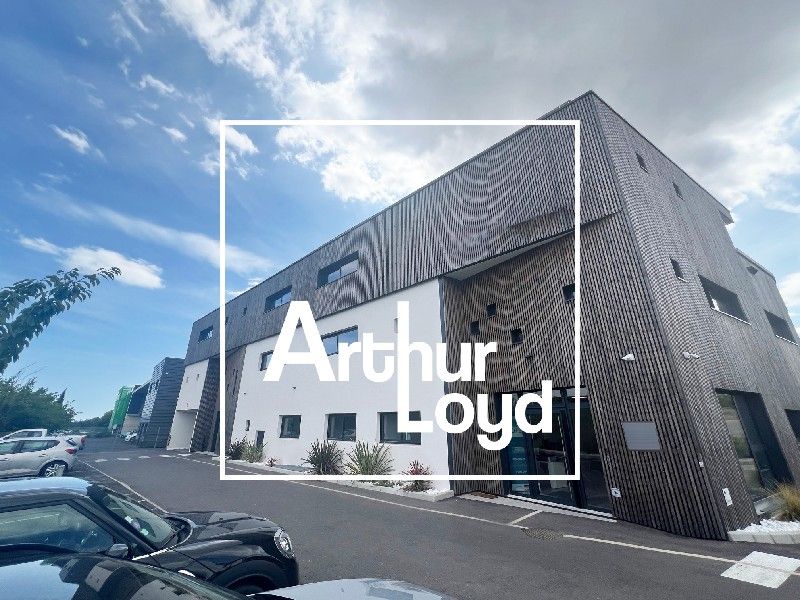 Situés à Lavérune dans une zone dynamique, nous v