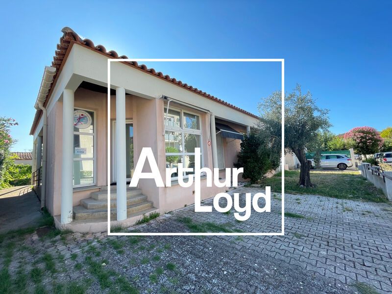 Situé à Mauguio et à seulement 2 minutes du centr