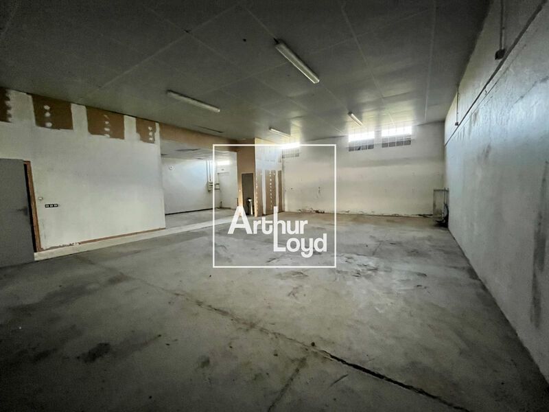 À louer - Locaux commerciaux de 168 à 230 m² - Be