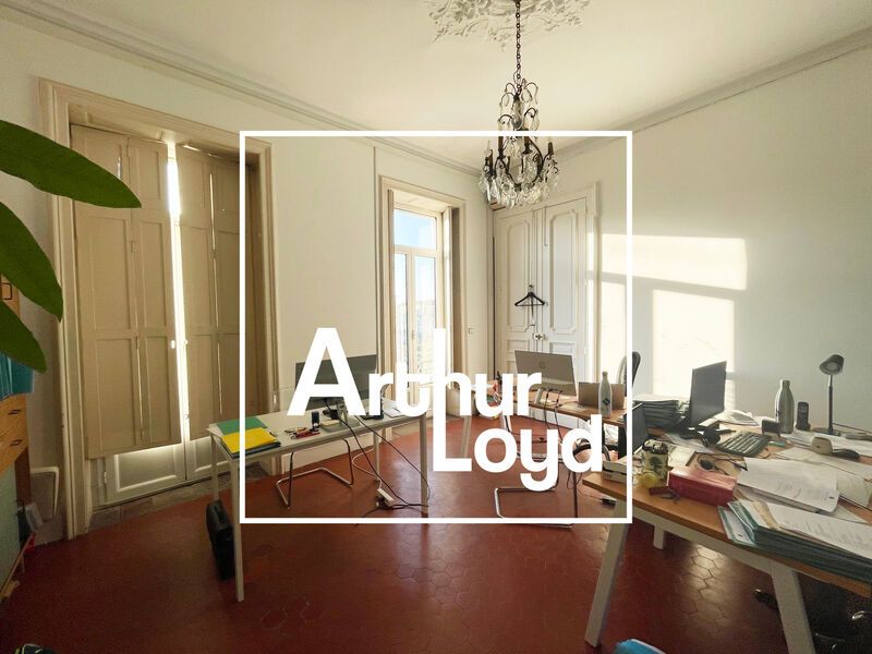 Au sein d'un immeuble d'exception situé à proximi