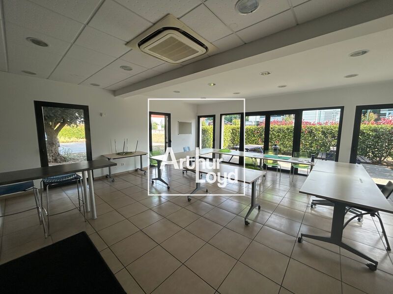 Arthur Loyd vous propose en exclusivité un ensemb