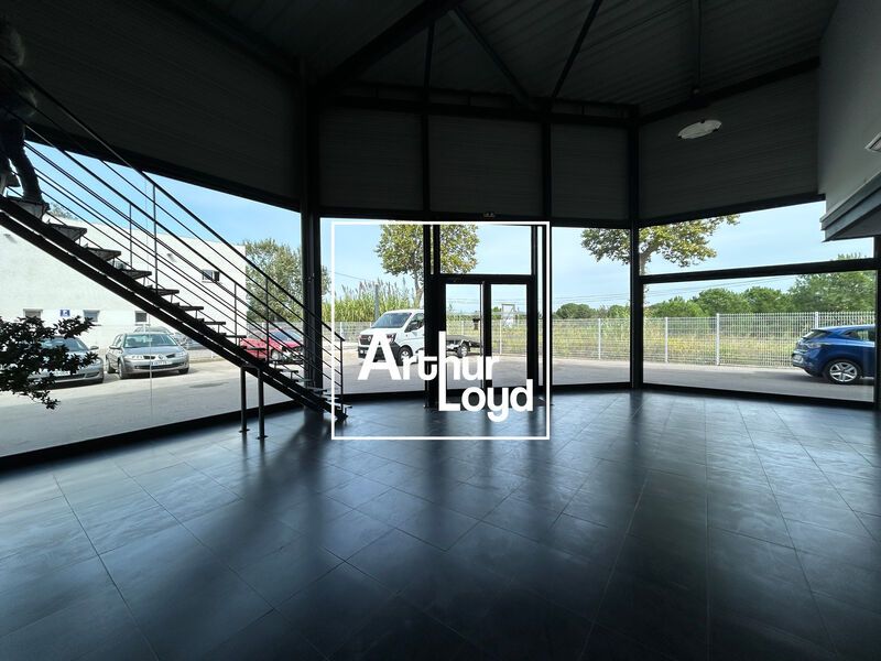 Arthur Loyd vous propose à Argelès: un local d'ac