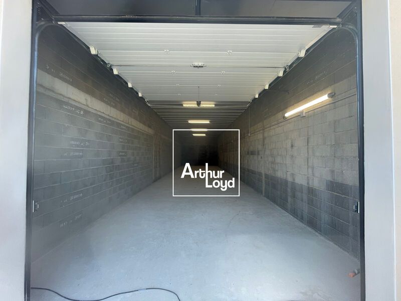 Arthur Loyd vous propose à la location plusieurs 