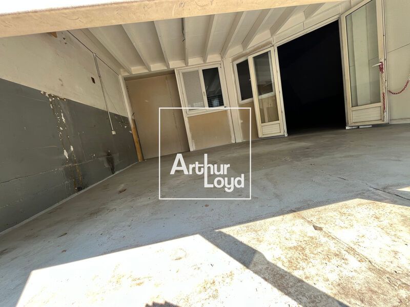 À louer - Local commercial de 230 m² - Bernis (RN