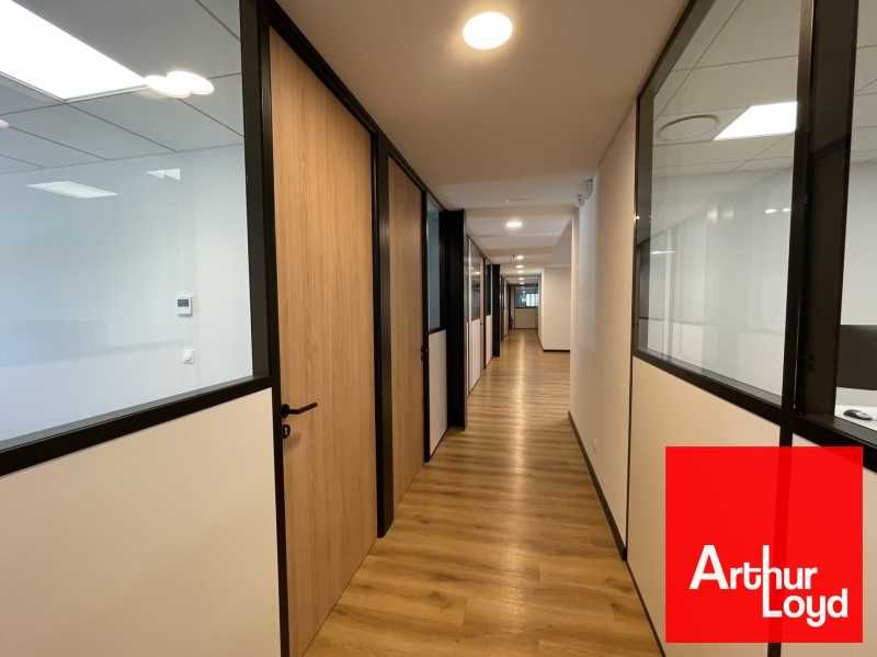 Au coeur du Parc Euromédecine, dans un immeuble t