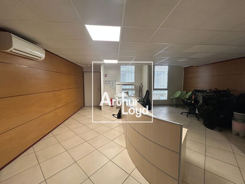 A proximité de la clinique Saint Privat et des ac