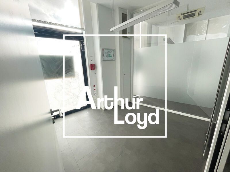 Idéalement situé sur l'Avenue de la Pompignane, l