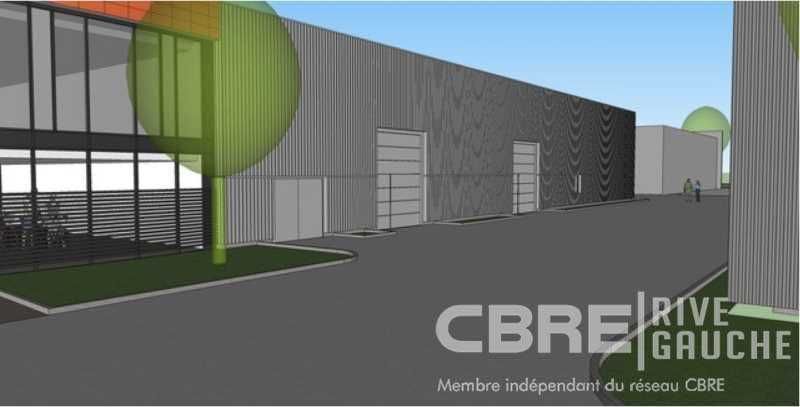 Terrain d'angle, d'une superficie de 7 000m2 envi