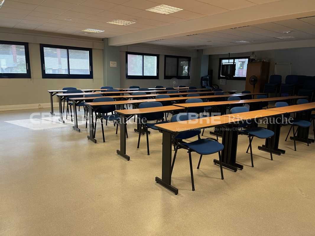 Rare à la vente! En exclusivité, Rive Gauche CBRE