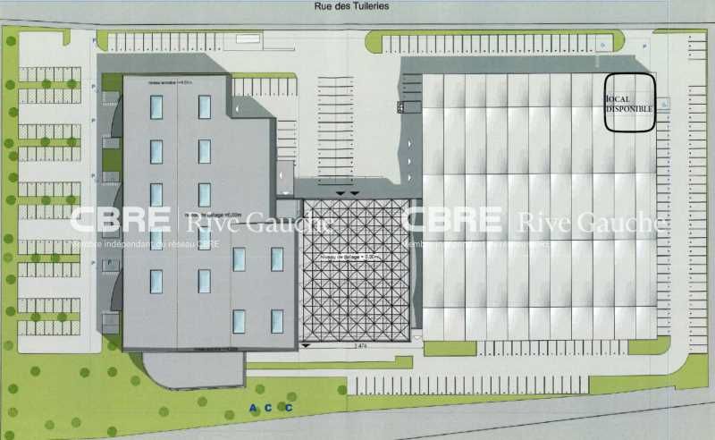 Location locaux commerciaux 220 m² non divisibles