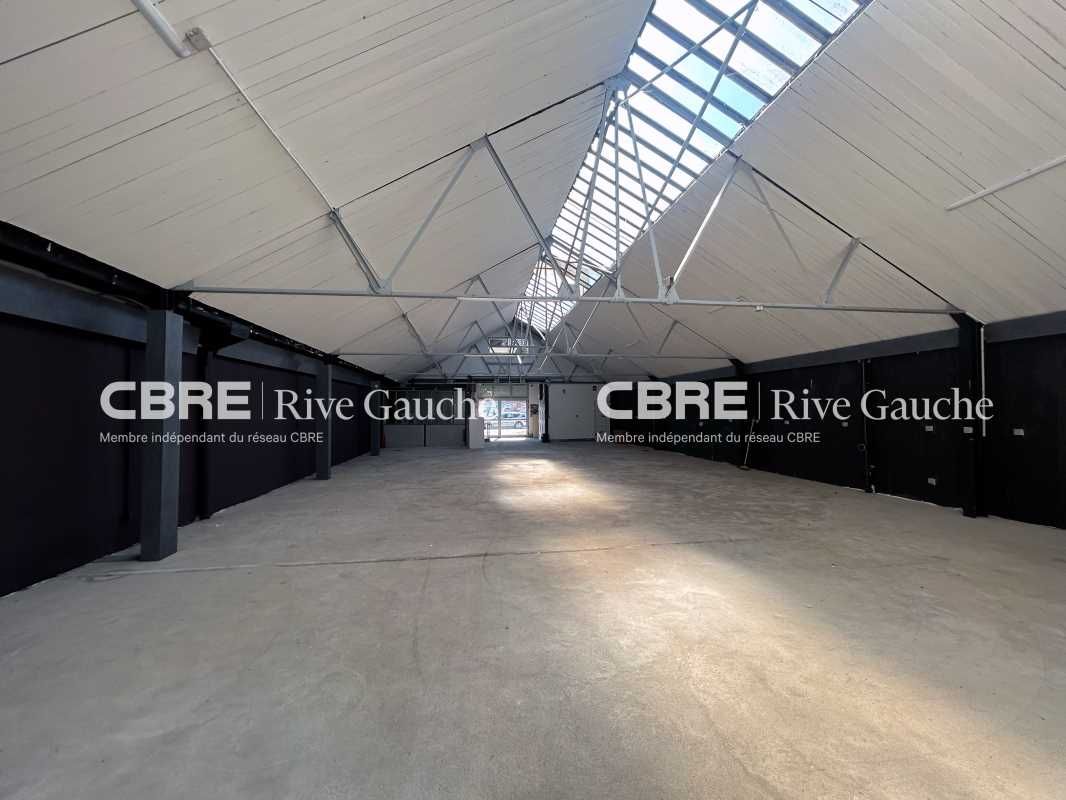 Local d'activités / Atelier situé au coeur de la 