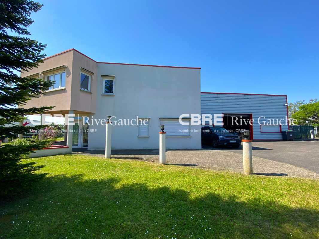 EN EXCLUSIVITÉ  Bâtiment indépendant bureaux / de