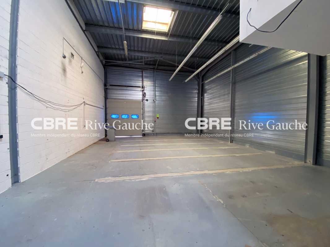 Ensemble immobilier récent. Excellente situation 