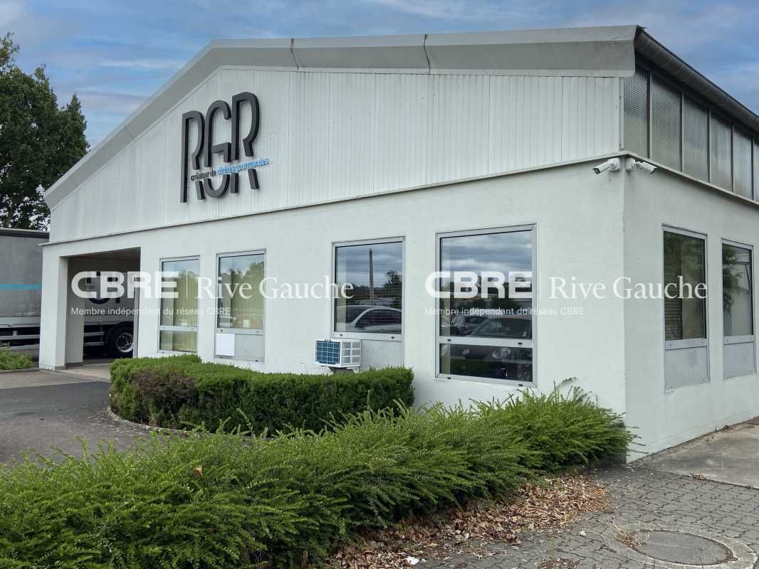 EXCLUSIVITÉ  - A VENDRE Bâtiment autonome en très