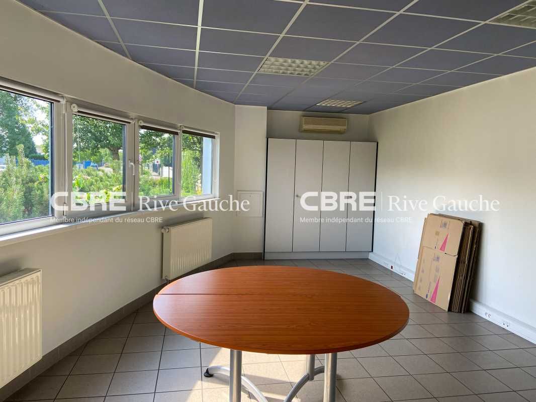 Bâtiment récent (2002), indépendant, bénéficiant 