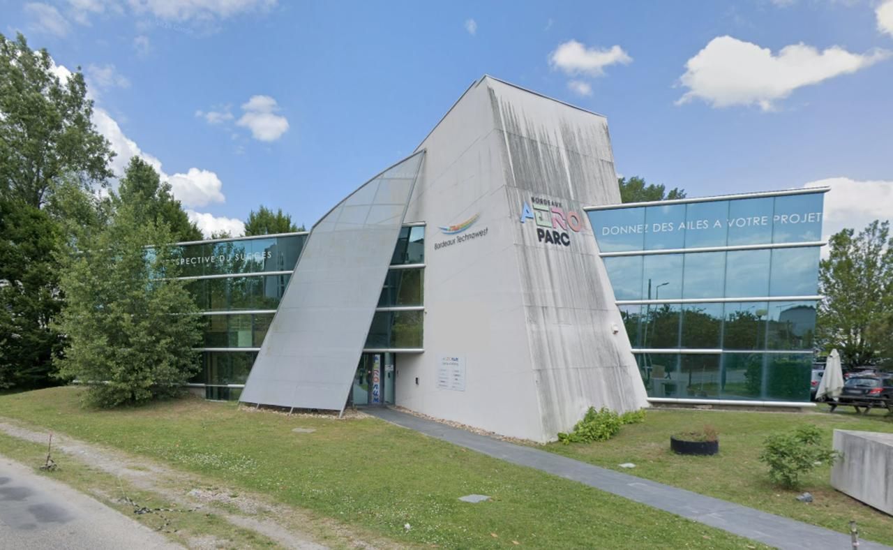 Vente Bureaux 850 m² non divisibles 33700 Mérignac