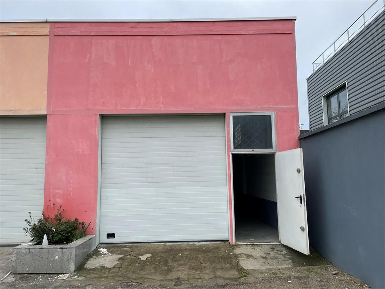 Location Activité 721 m² non divisibles 69200 Vénissieux