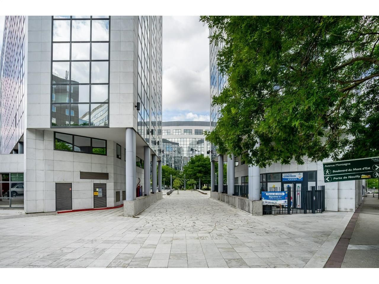 2645 m² pour ce bureaux en location à Noisy-le-grand