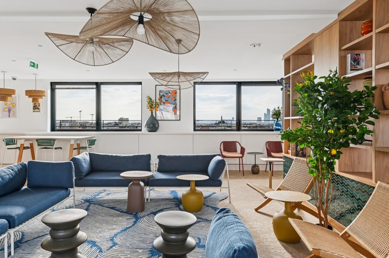 2699.47 m² pour ce bureaux en location à Levallois-perret